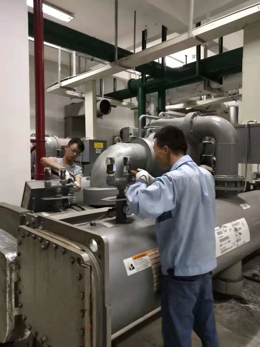 中央空调主机检测保养做哪些项