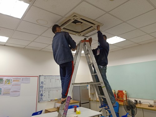  大型超市中央空调维修保养措施方法-空调过滤网清洗-中央空调保养